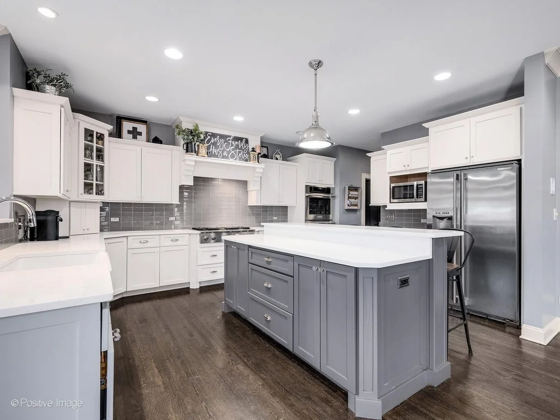 Photo of 549 W 3rd Street