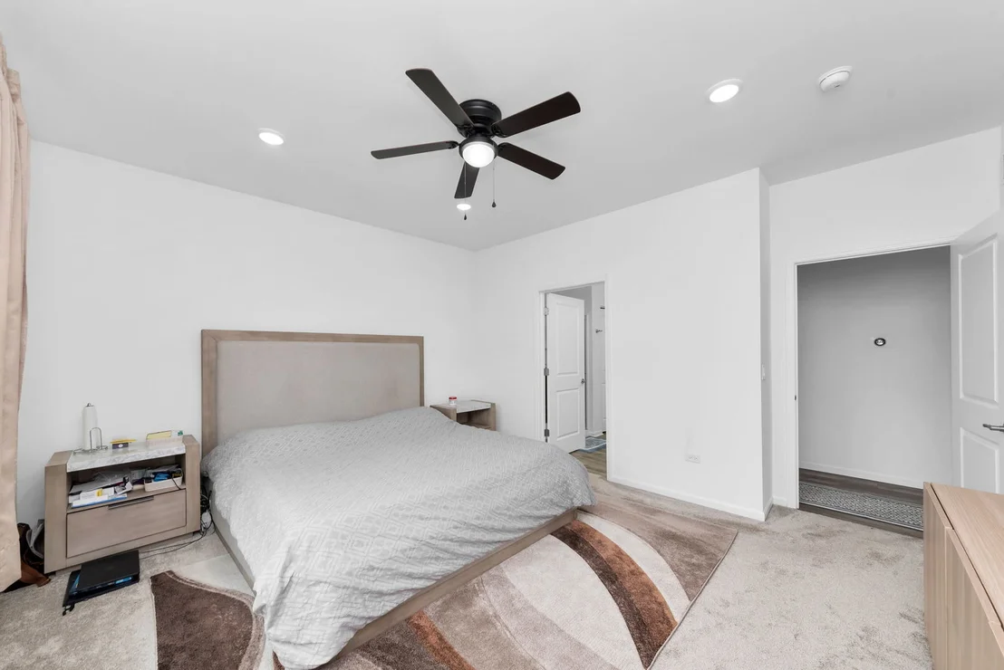 Photo of 135 S Devoe Drive
