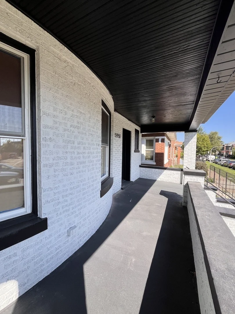 Photo of 5950 S Artesian Avenue