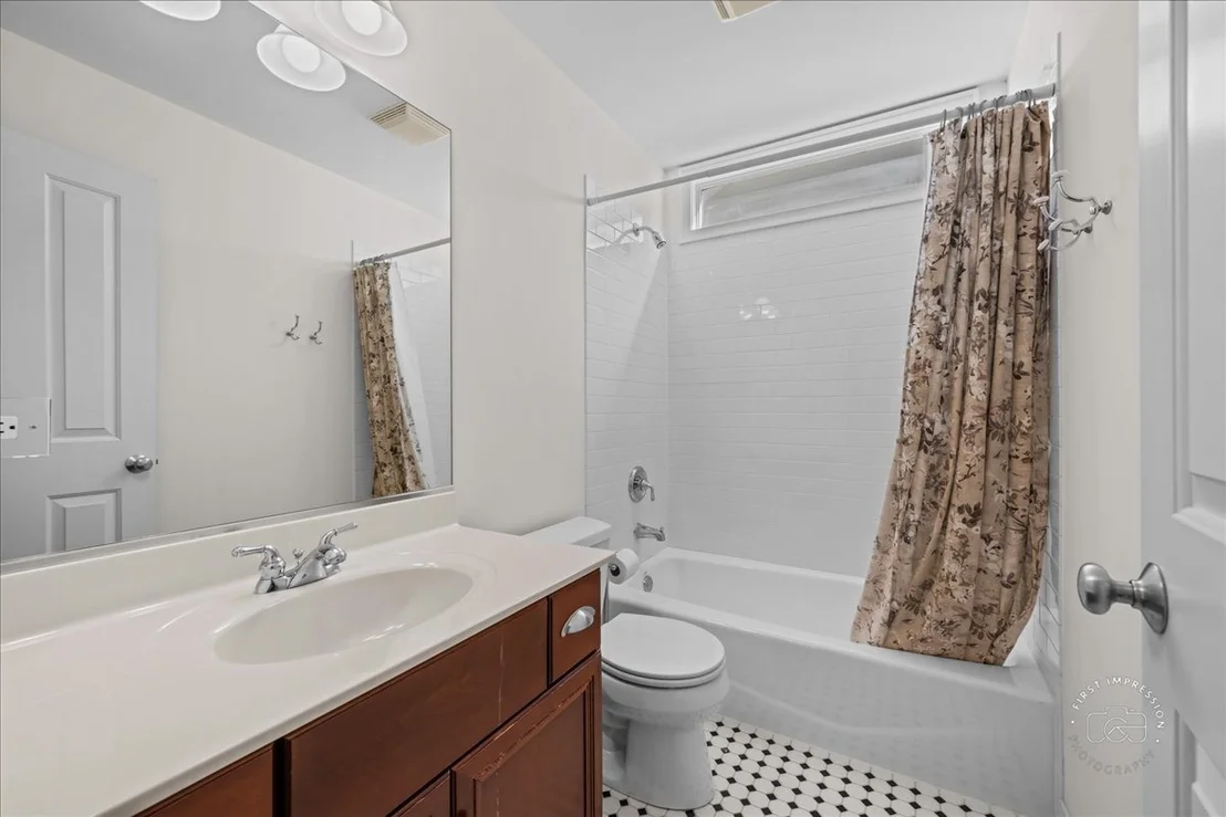 Photo of 415 Villa Avenue