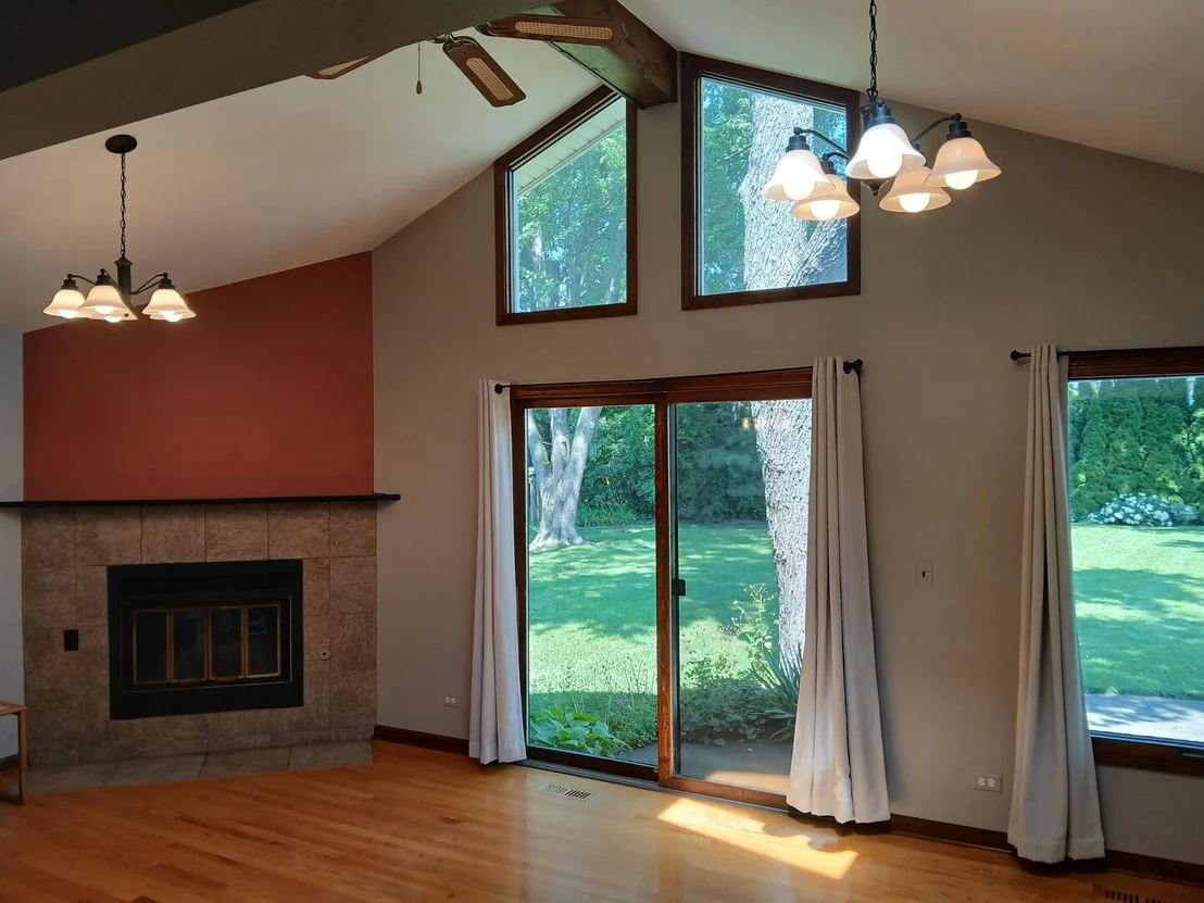 Photo of 121 N Mandel Lane