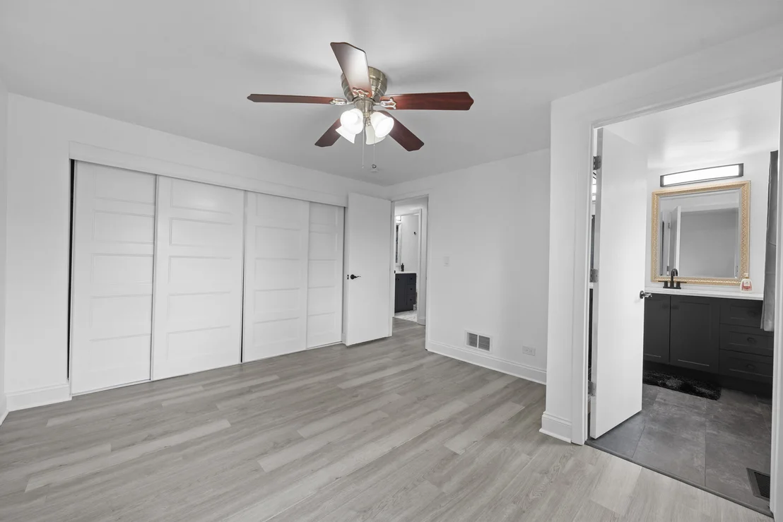 Photo of 818 Lexington Circle