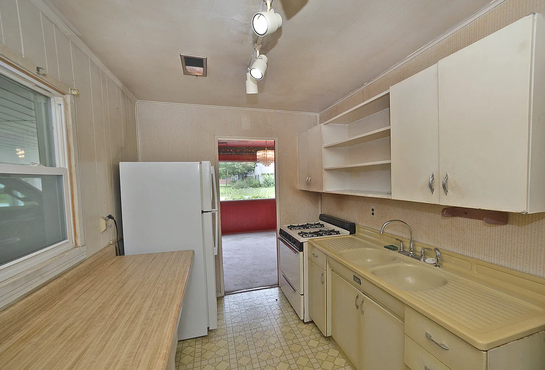 Photo of 1114 Bergen Avenue