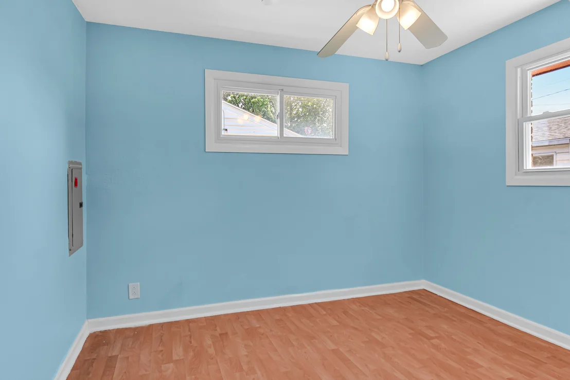 Photo of 17044 Burnham Avenue