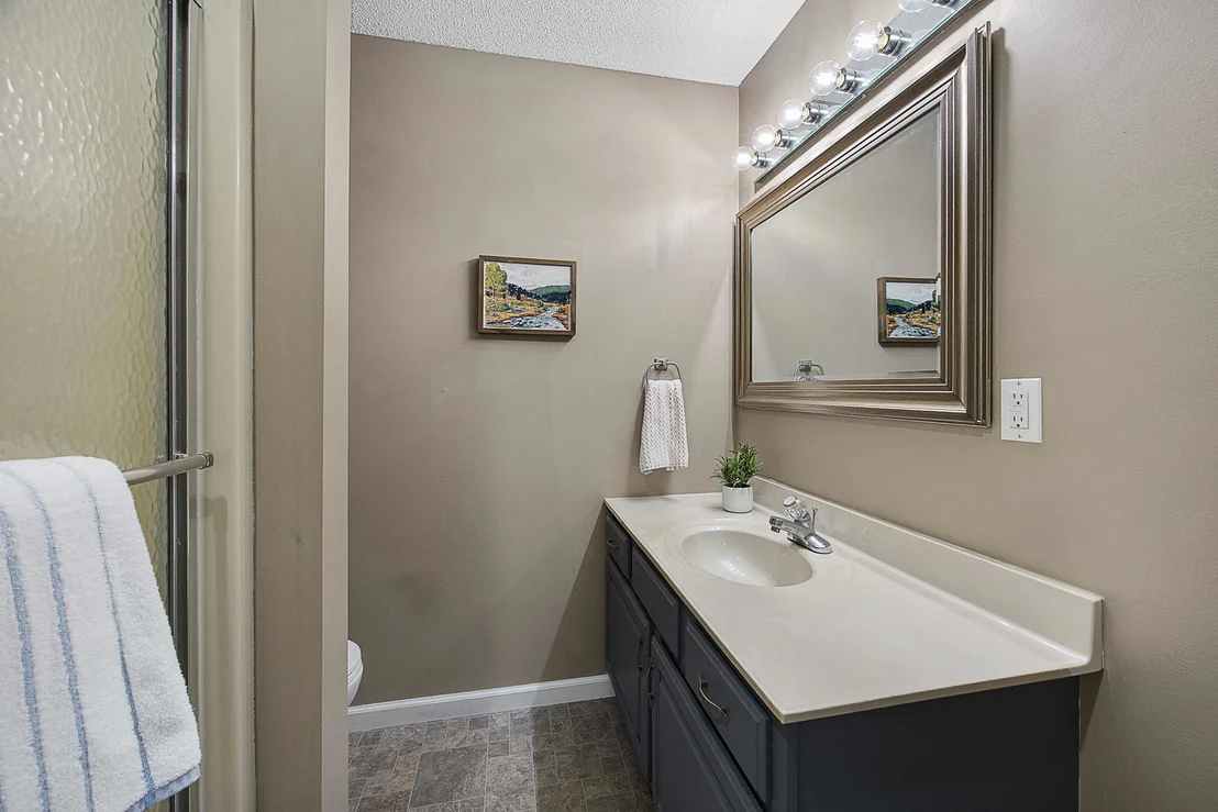 Photo of 1202 Kenneth Drive