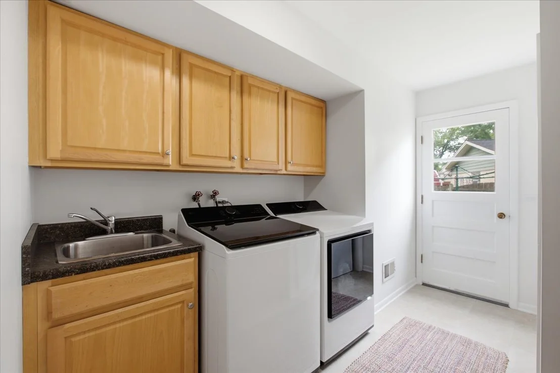 Photo of 1006 Meadowlark Lane