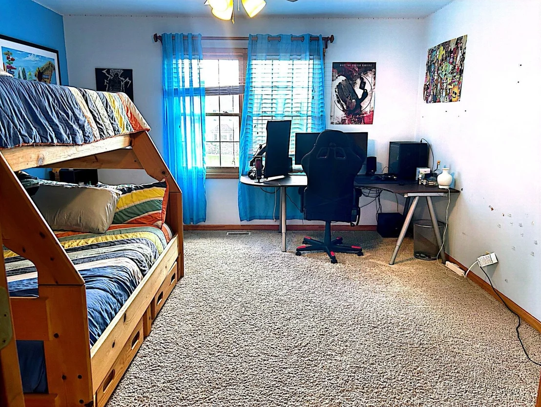 Photo of 2484 Warwick Court