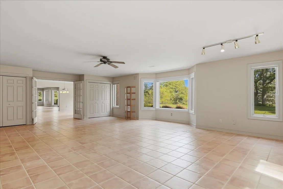 Photo of 17619 Grandview Drive