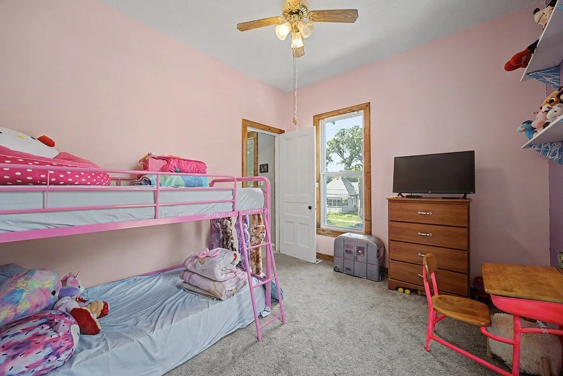 Photo of 111 7th Street