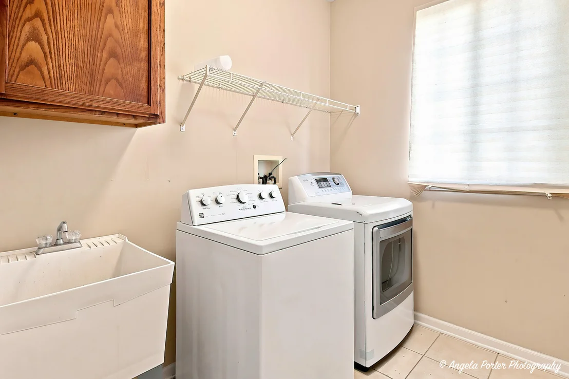 Photo of 429 W Newbridge Lane