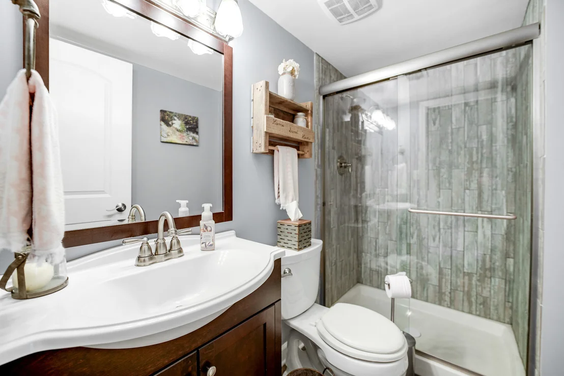 Photo of 920 Harrison Lane