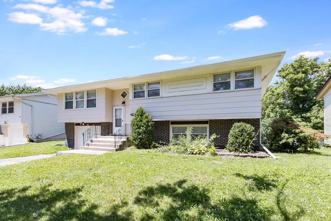Photo of 3510 Chestnut Drive