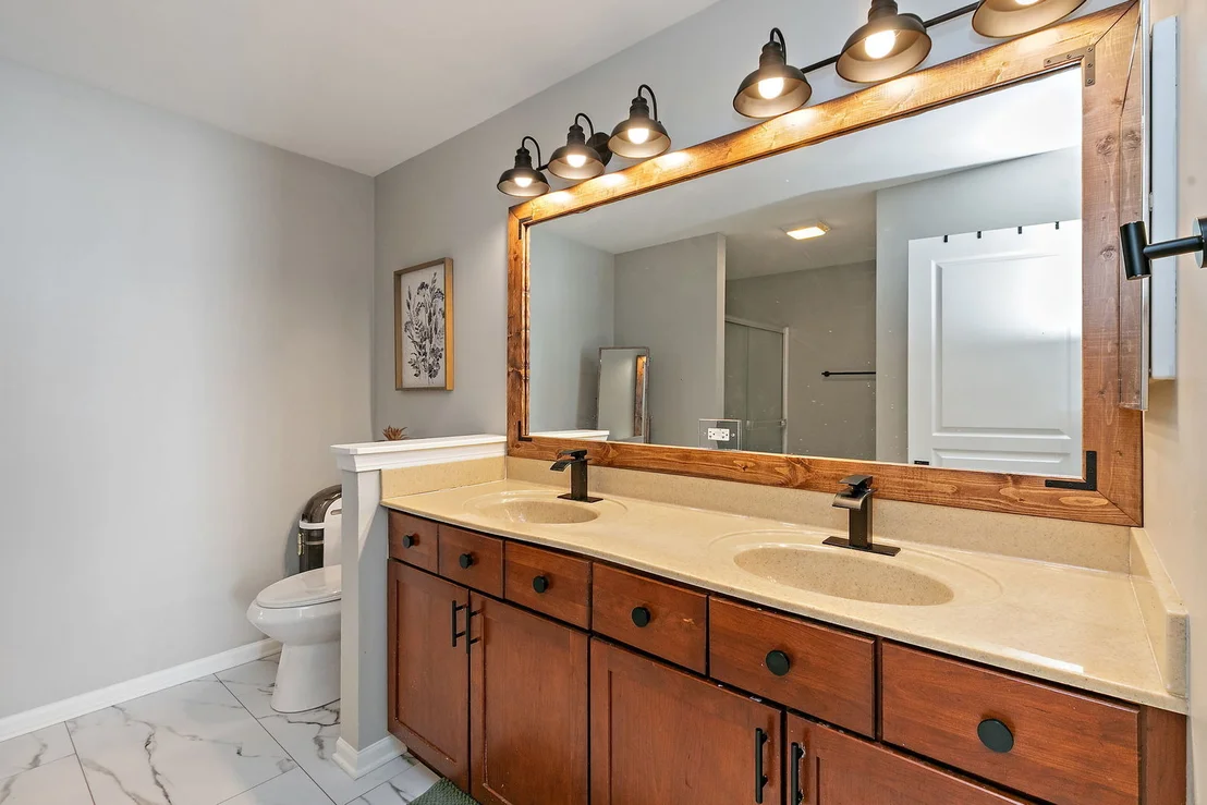 Photo of 859 Dover Street