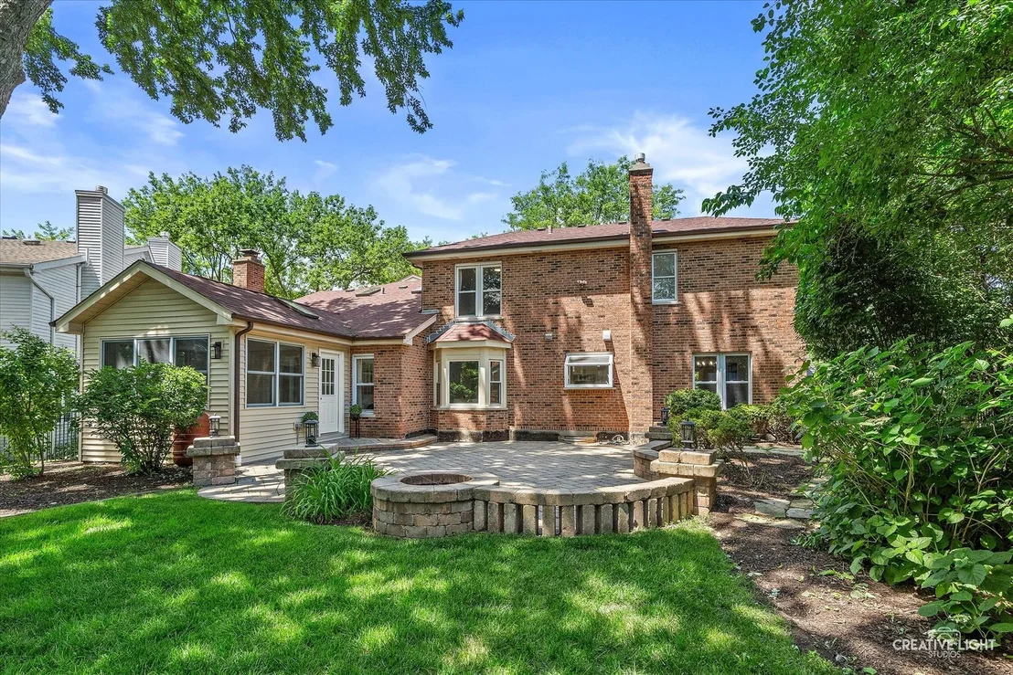 Photo of 2425 Tanglewood Drive