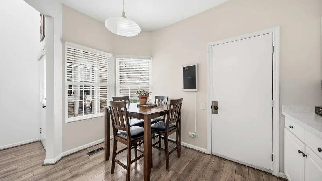 Photo of 118 Oakton Drive