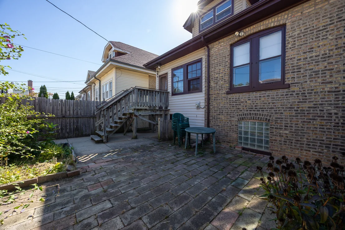 Photo of 5226 W Wolfram Street