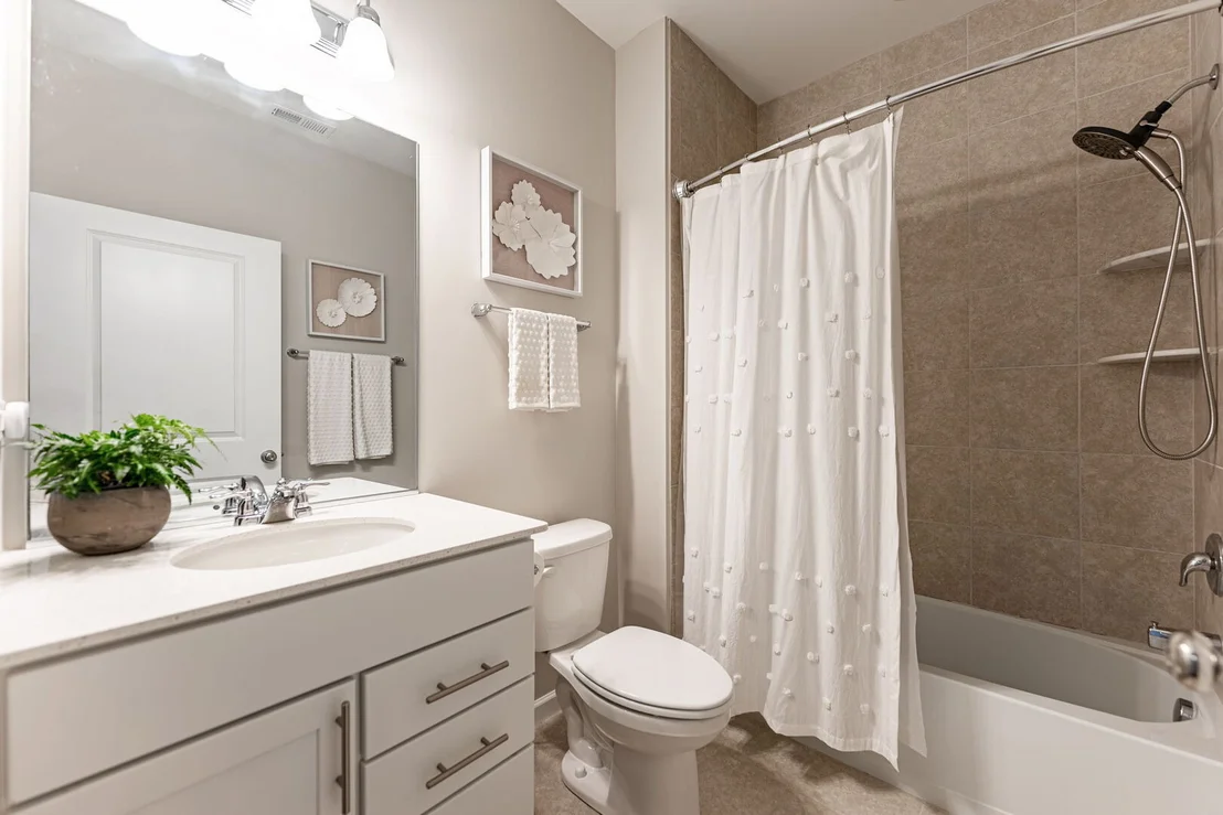 Photo of 1S056 Rhoads Way