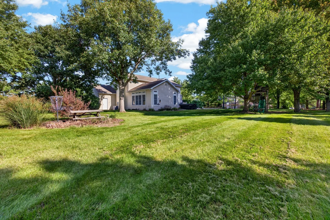 Photo of 9159 Deer Ridge Drive