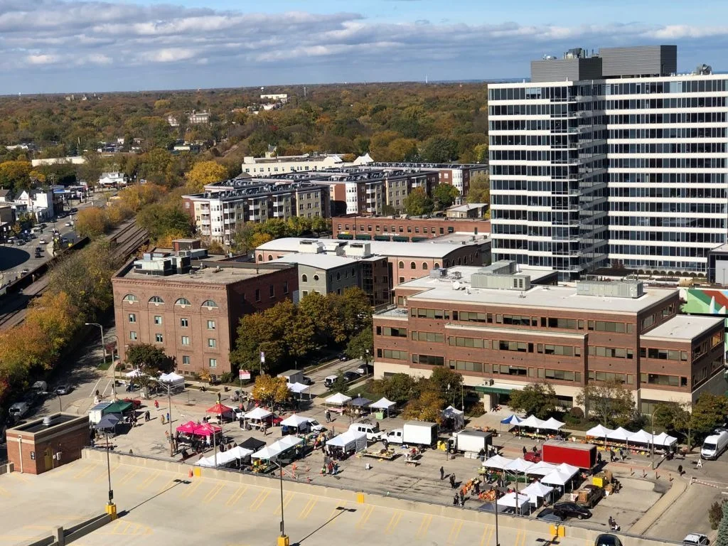 Photo of Unit 1310 at 1720 Maple Avenue