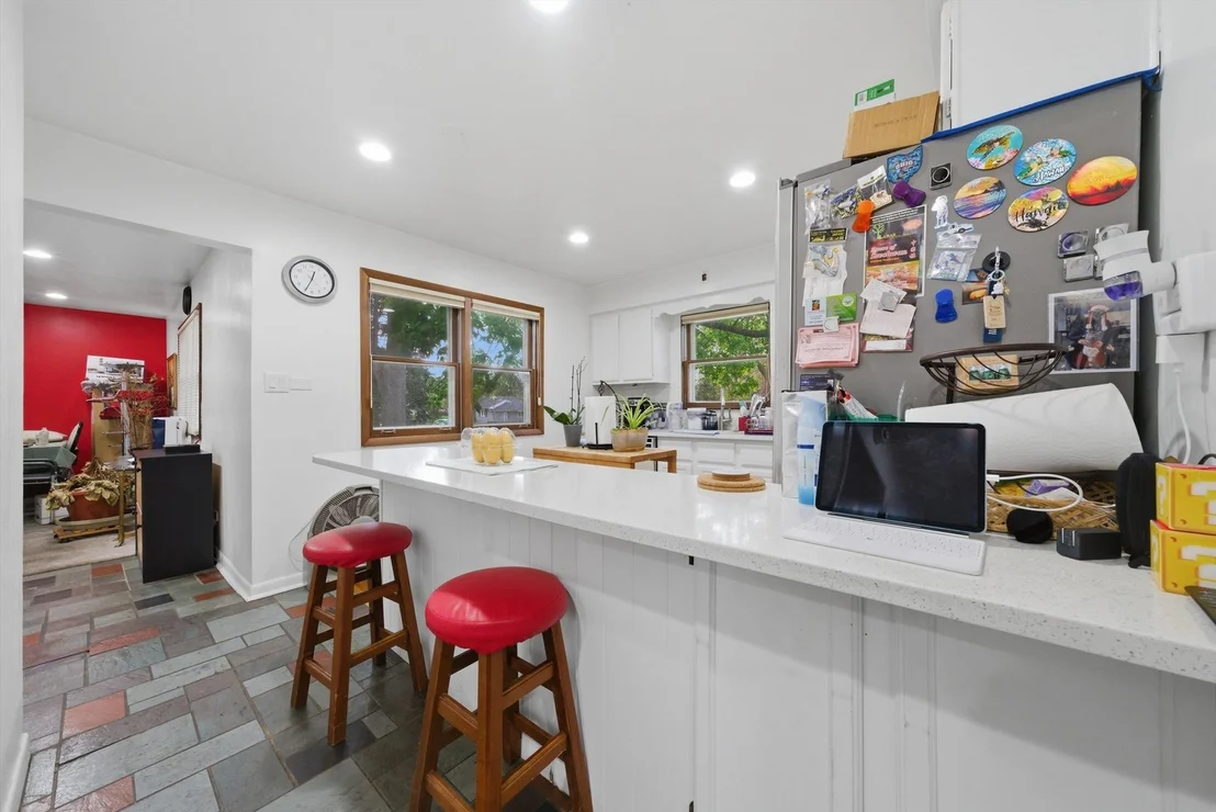 Photo of 1 N EDWARD Street