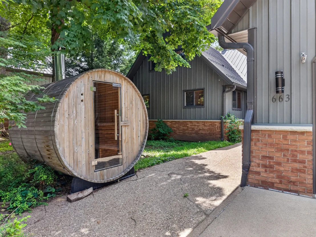 Photo of 663 Rollingwood Place