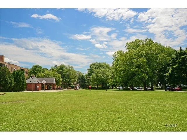 Photo of 651 Forest Avenue