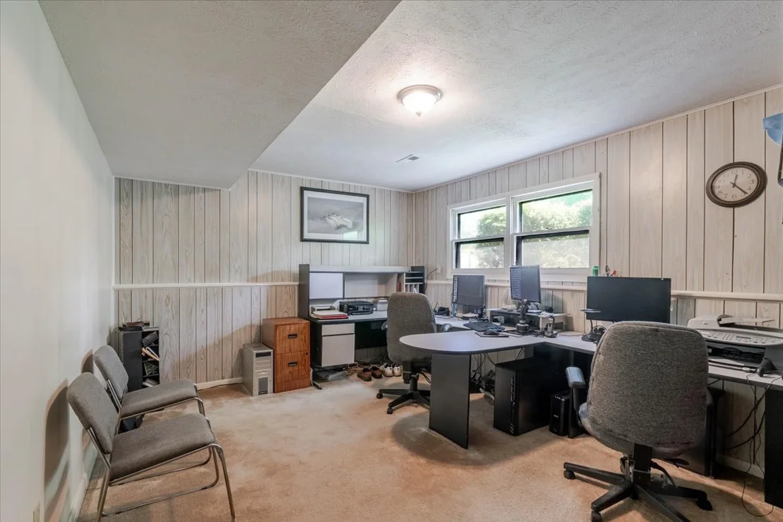 Photo of 122 Camelot Drive