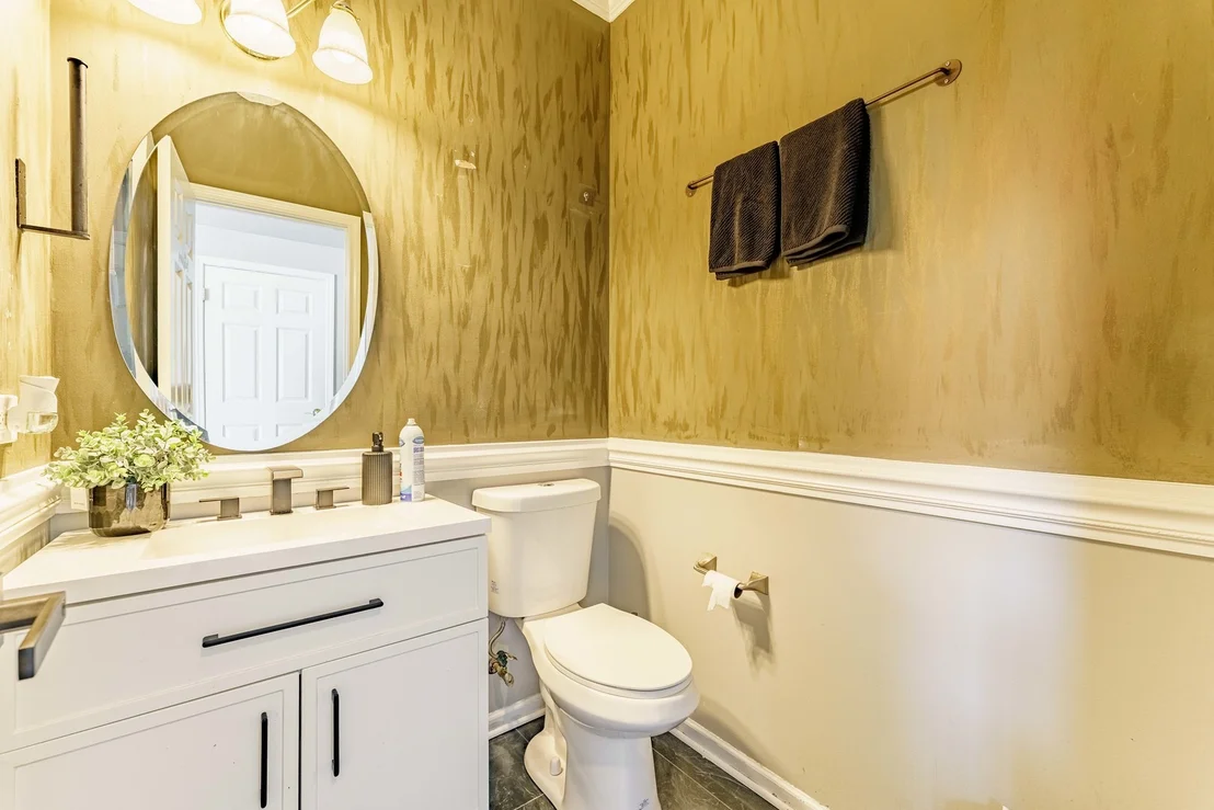 Photo of 926 Edgewood Drive