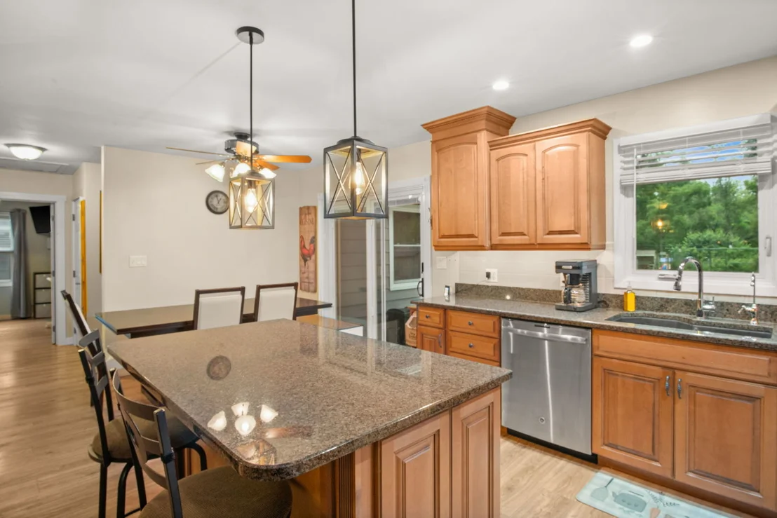 Photo of 1225 Winaki Trail
