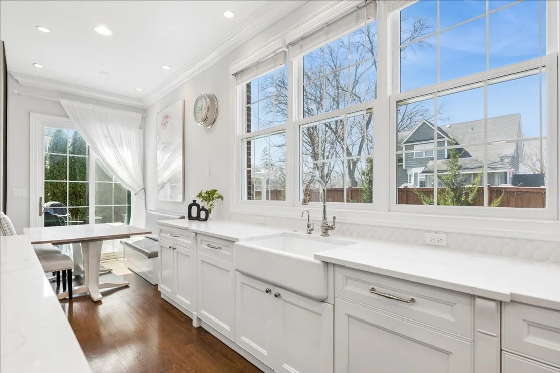 Photo of 1024 Prairie Lawn Road