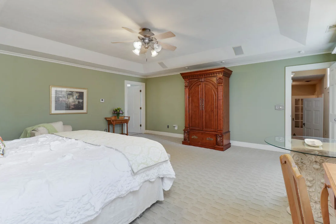 Photo of 1202 Elmwood Road