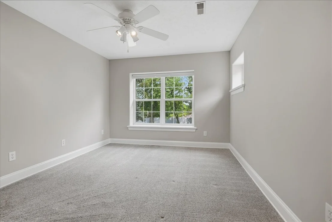 Photo of 2202 Bloomingdale Road