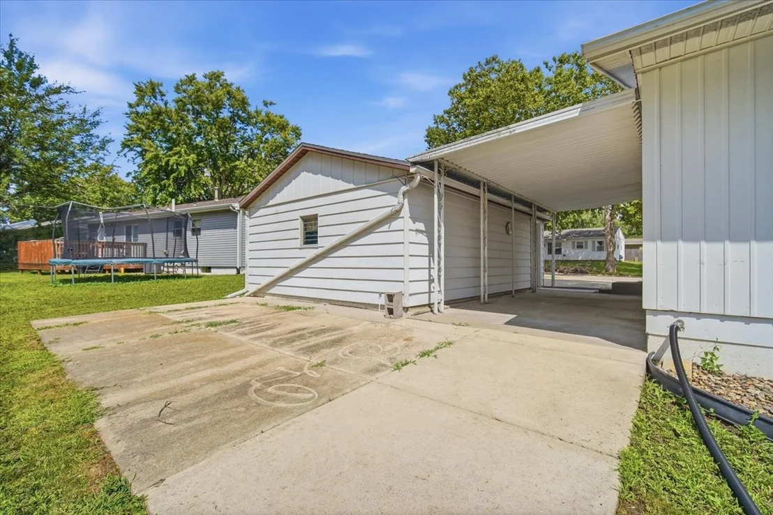 Photo of 1302 Pinehurst Drive
