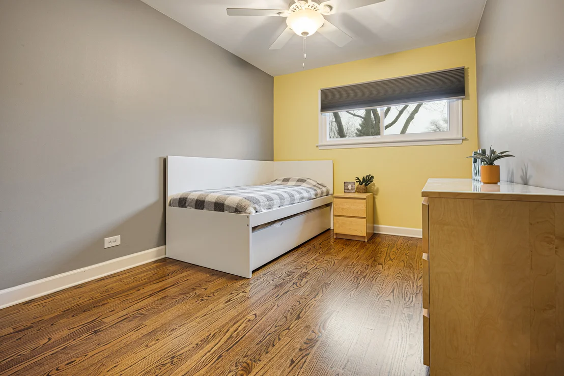 Photo of 1811 AZALEA Lane