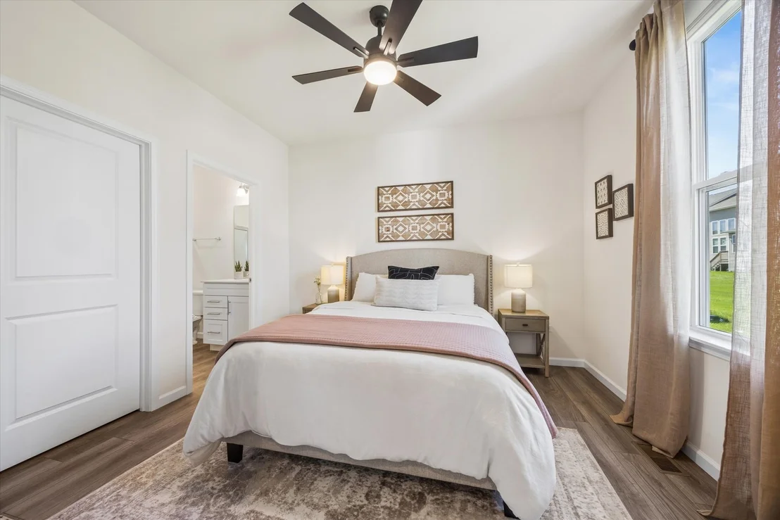 Photo of 2540 Weatherbee Lane