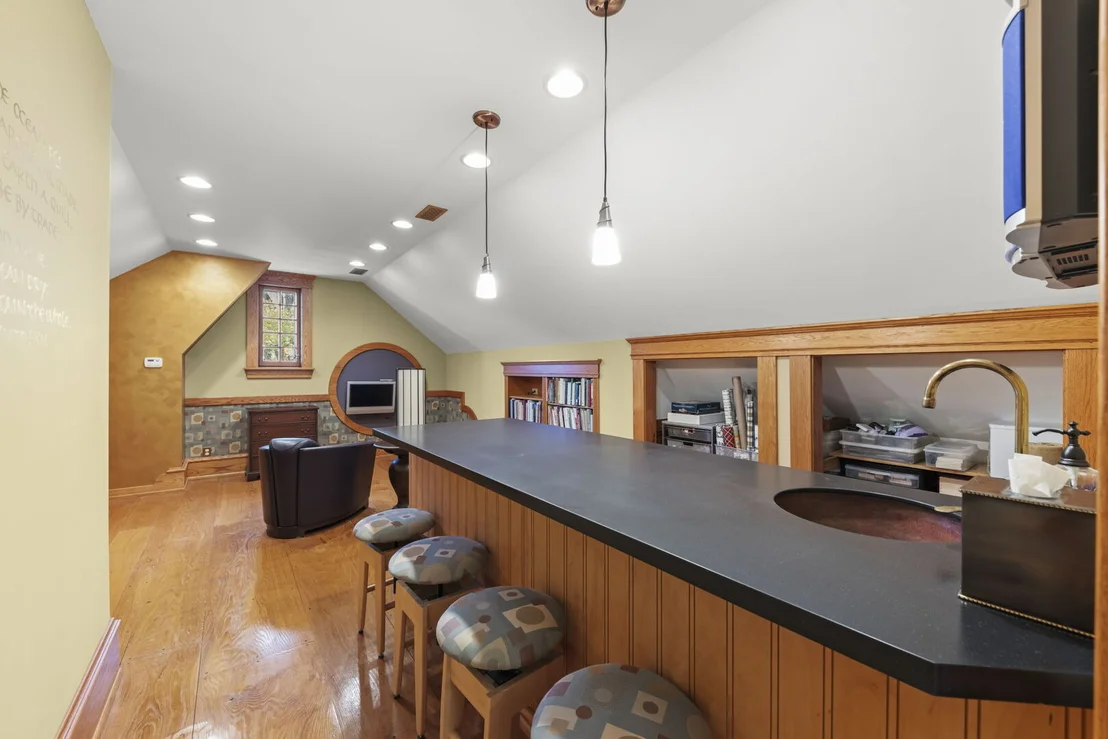 Photo of 1760 Shaffner Road