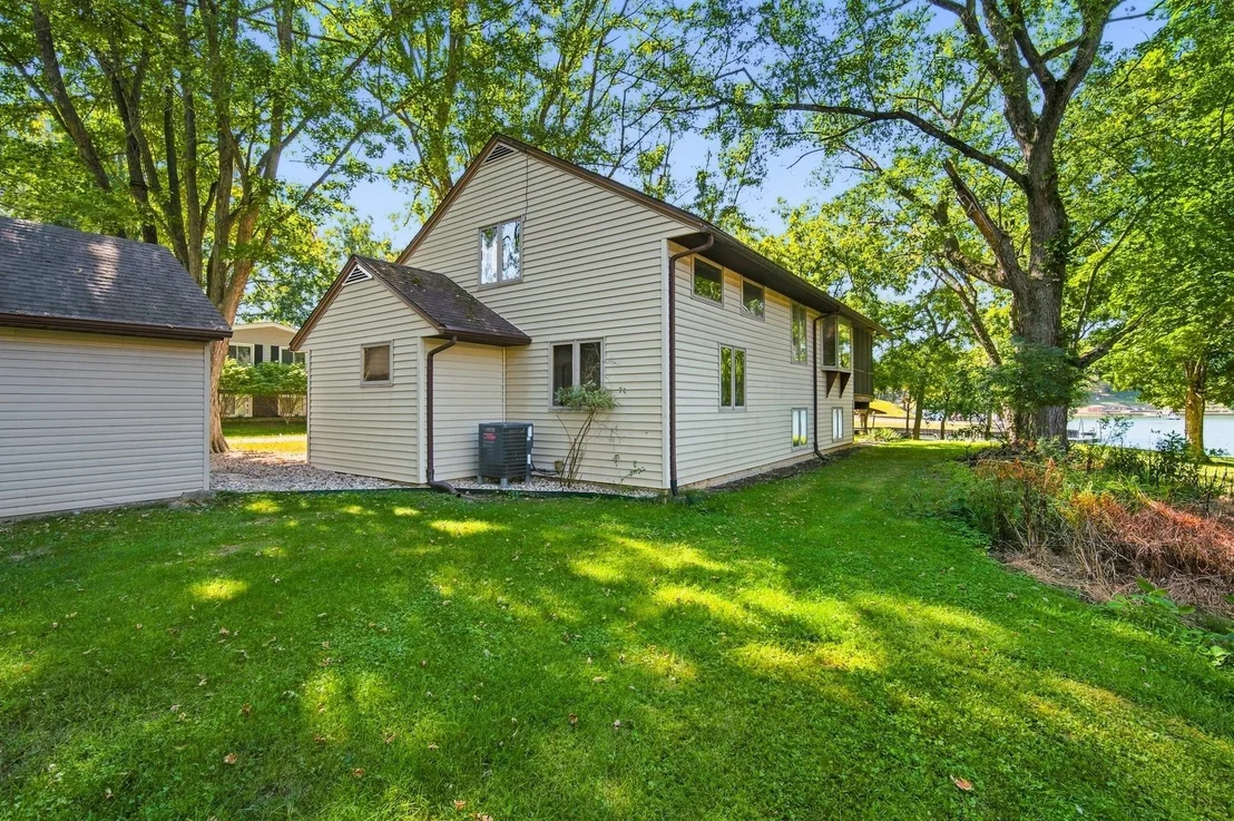 Photo of 154 Beachview Court