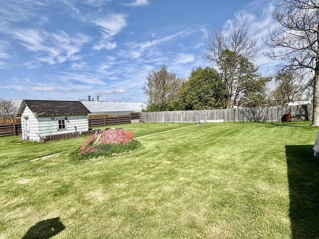 Photo of 1240 S Appleton Road