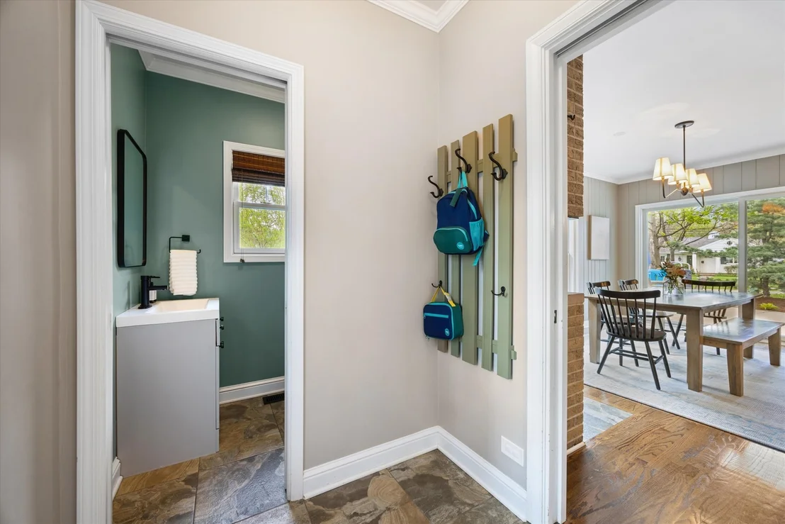 Photo of 258 Crest Road