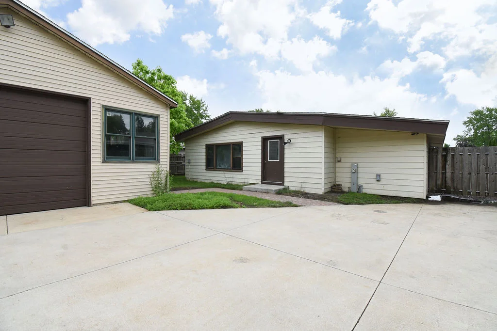 Photo of 2204 W Central Road