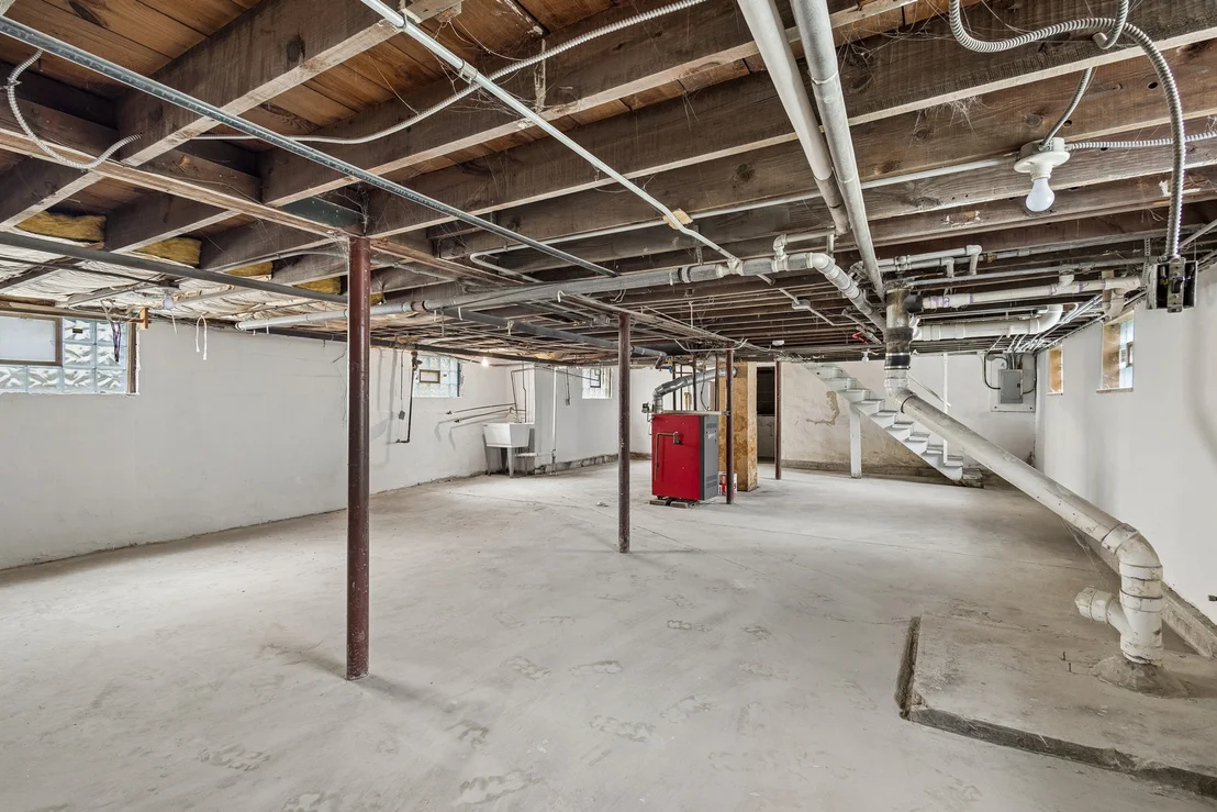 Photo of 3347 Washington Street