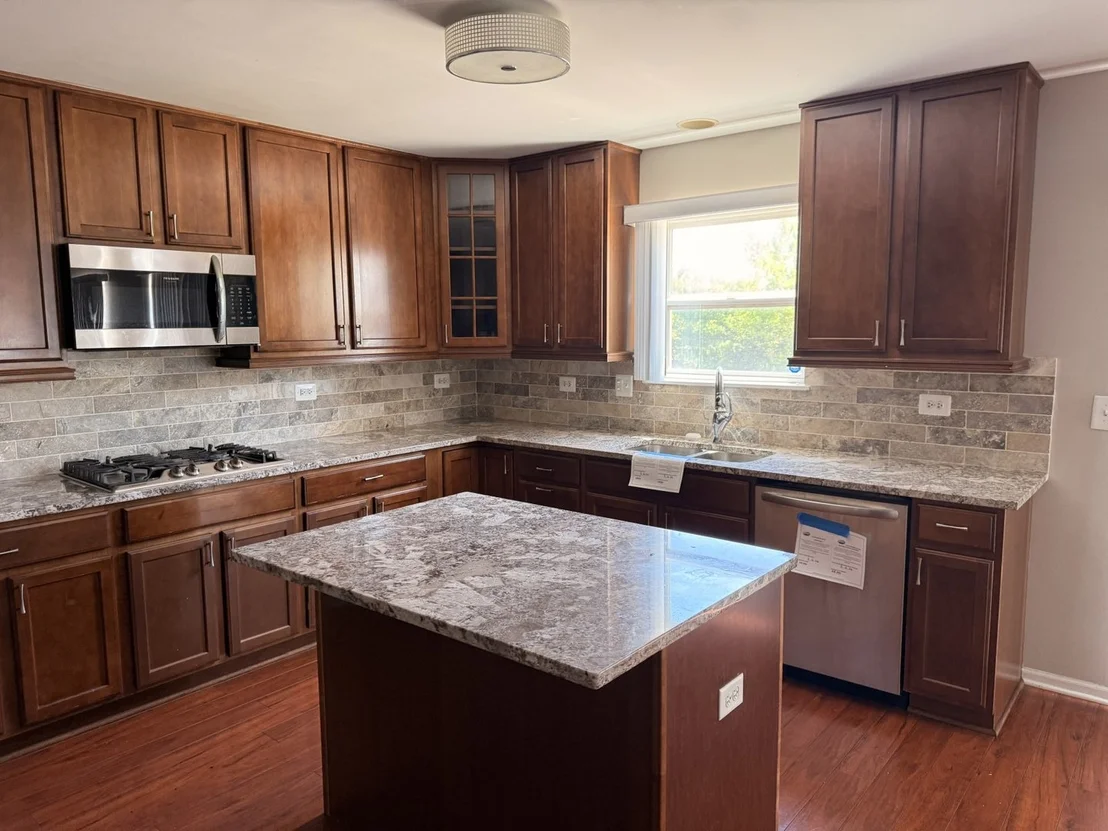 Photo of 2337 Queensbridge Drive