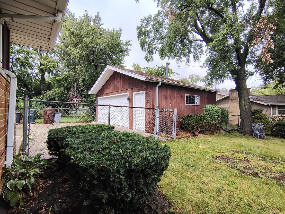 Photo of 15017 Sunset Avenue
