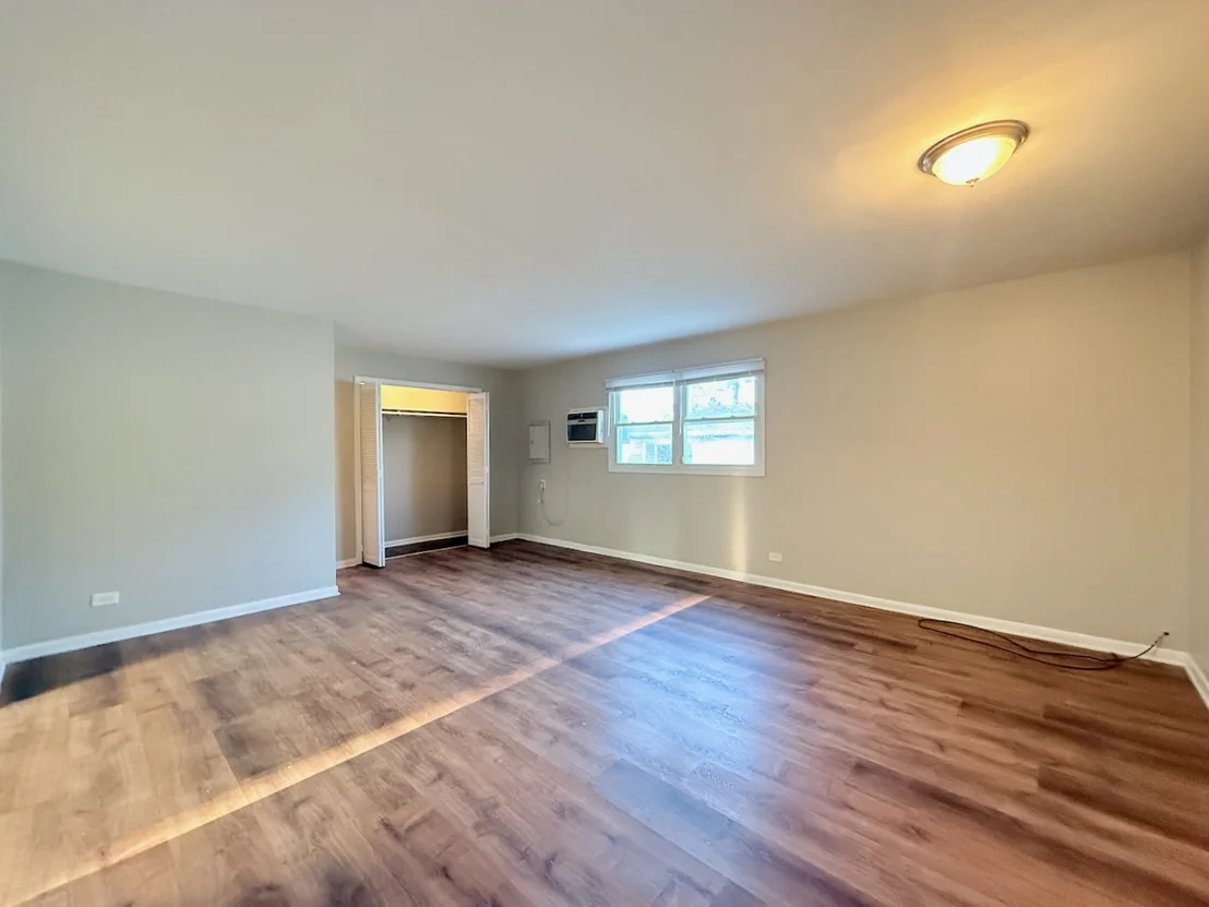 Photo of 17153 Walter Street