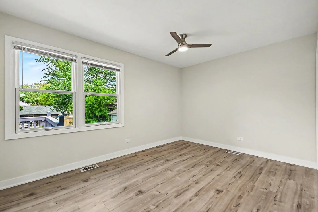 Photo of 1312 W Oakmont Road