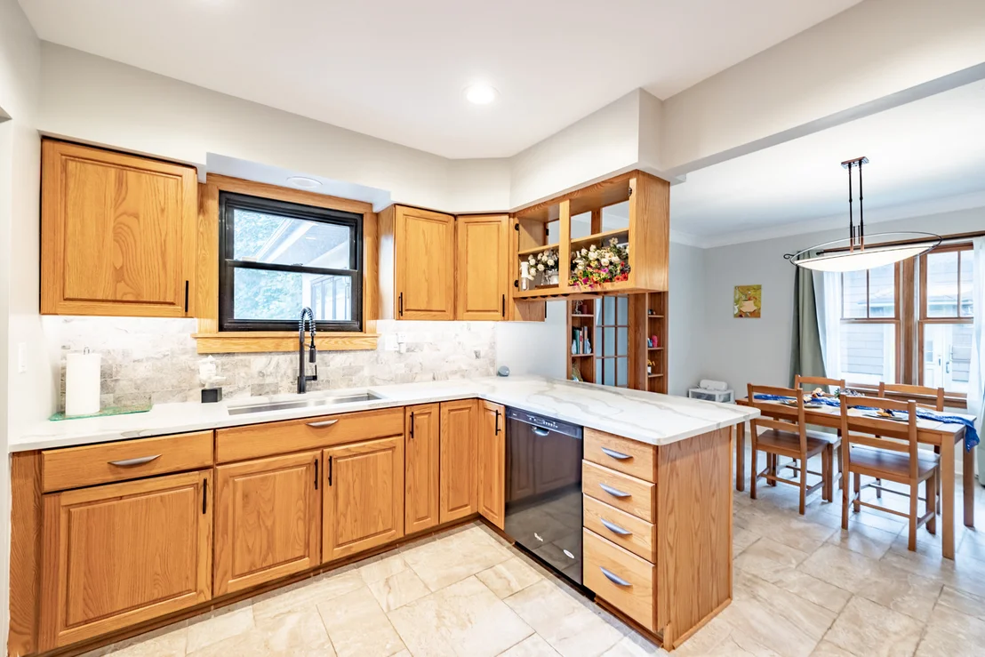 Photo of 725 Augusta Avenue