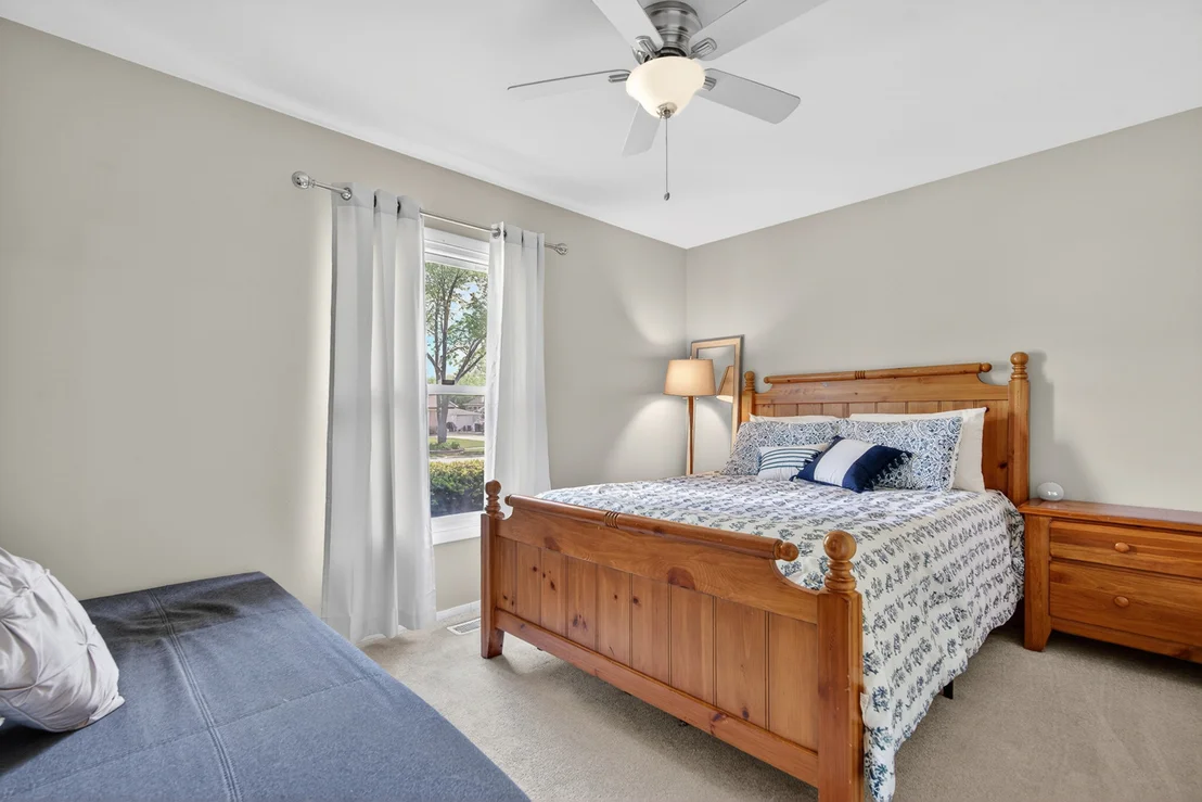 Photo of 1345 Devonshire Lane
