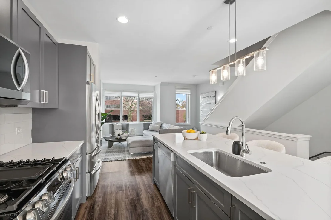 Photo of 1209 Shermer Road