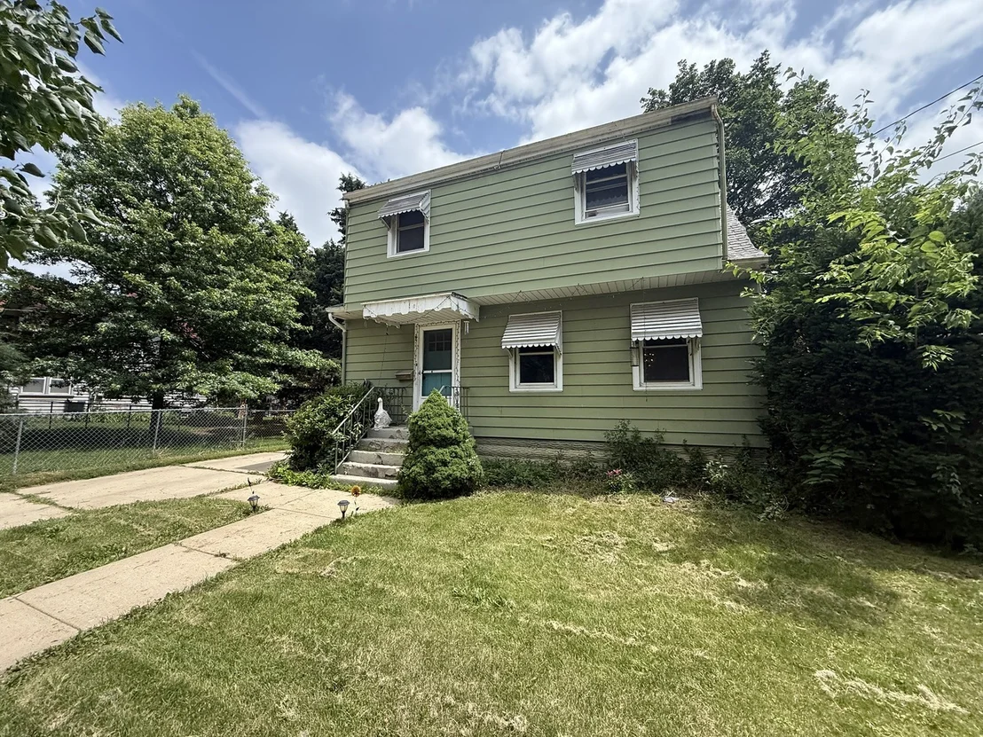 Photo of 732 BANGS Street