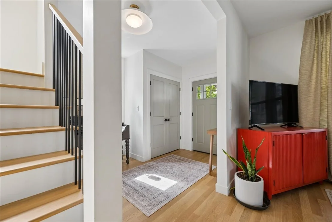 Photo of 528 Ferdinand Avenue